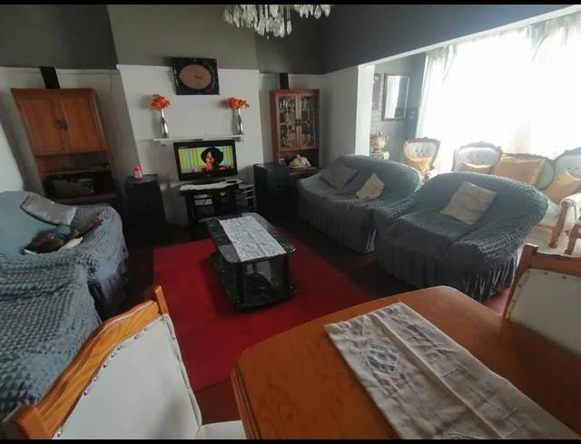 3 BEDROOM HOUSE FOR SALE IN LANGAVILLE